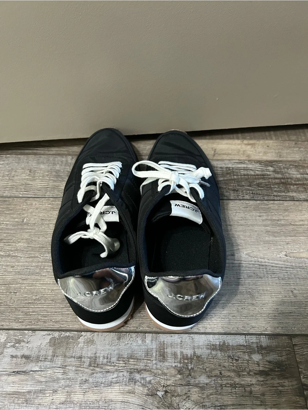 J. Crew Black & Silver Low-Top Athletic trainers Sneaker shoe